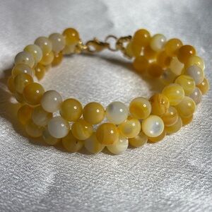 Hand Crafted Beaded Bracelet Elegant Yellow Gold Lip Shell Beads 6.5 inches